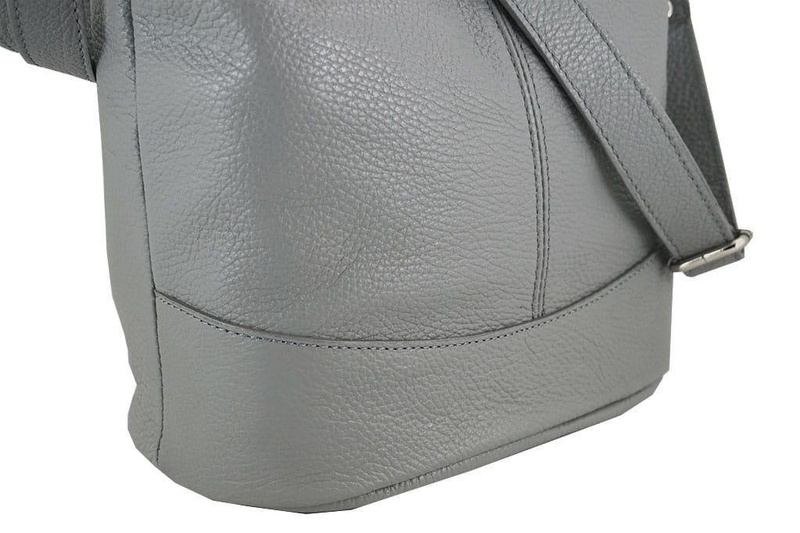 Modna torebka włoska skórzana - Granatowa