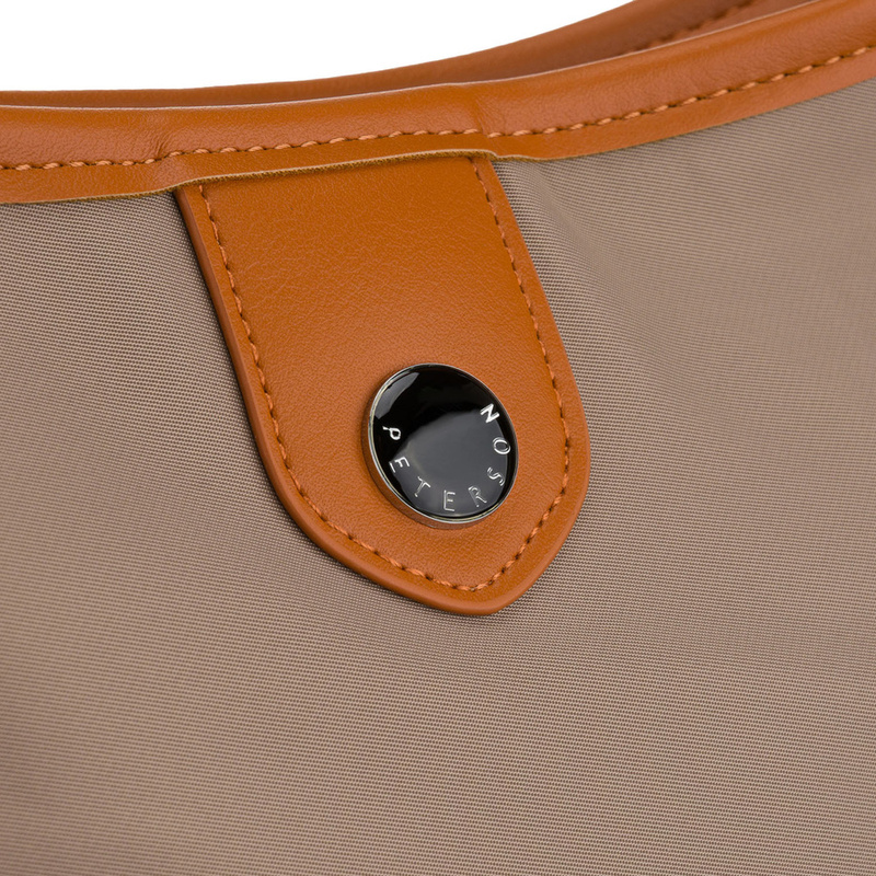 Miejska torebka damska z poliestru i skóry ekologicznej w beżowym kolorze, jednokomorowa i zamykana suwakiem - Peterson