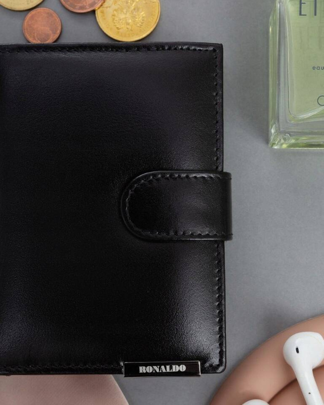 Duży skórzany portfel męski z RFID marki Ronaldo