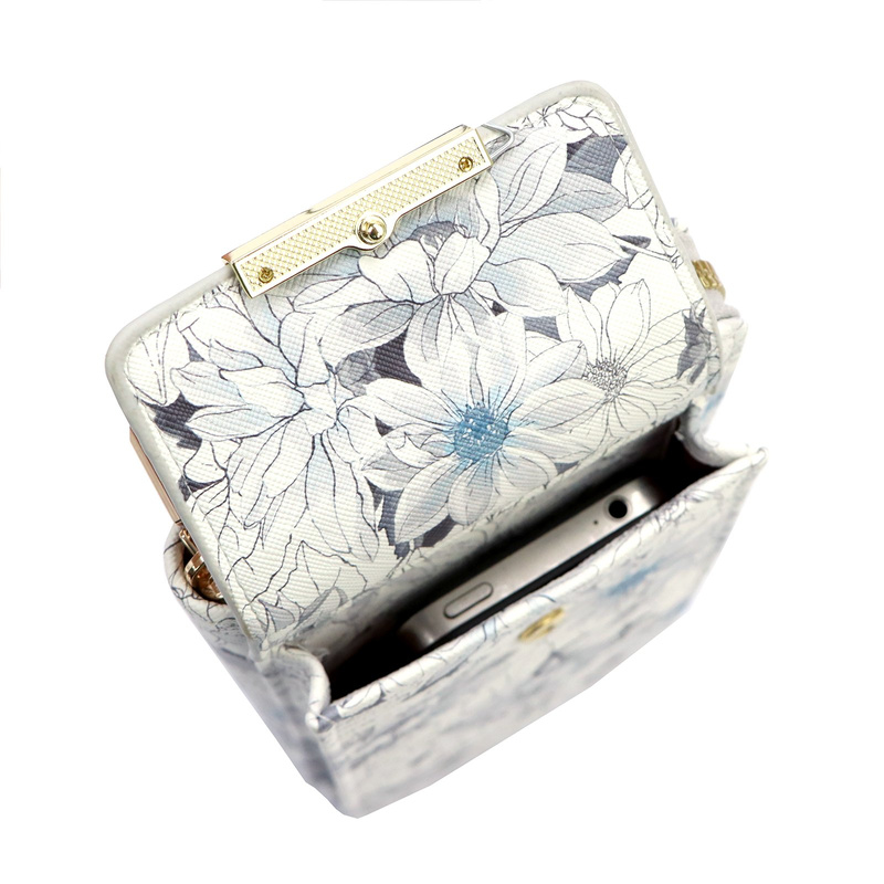 Damski portfel-torebka ze skóry eko od Cavaldi