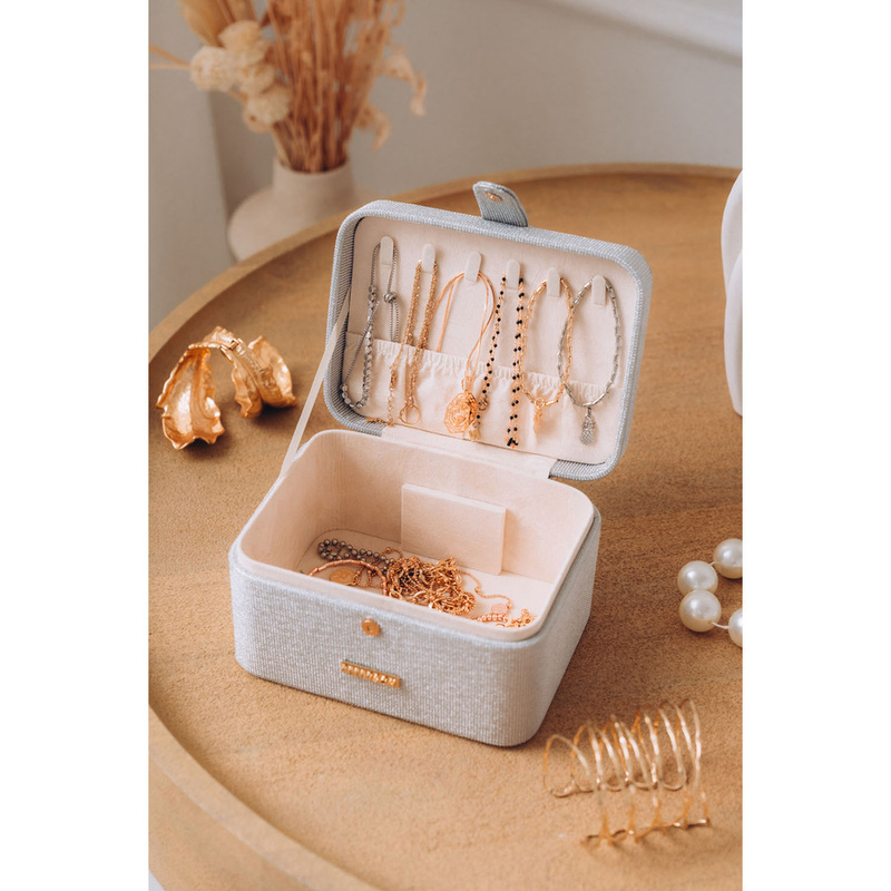 Srebrna szkatułka na biżuterię zamykana zamkiem magnetycznym - Peterson