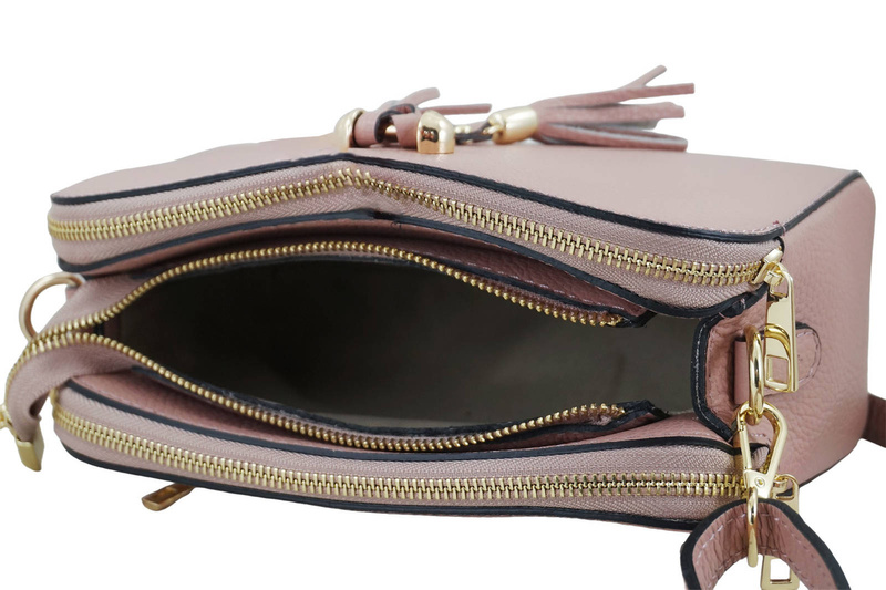 Listonoszka skórzana z kieszeniami - Różowy pudrowy