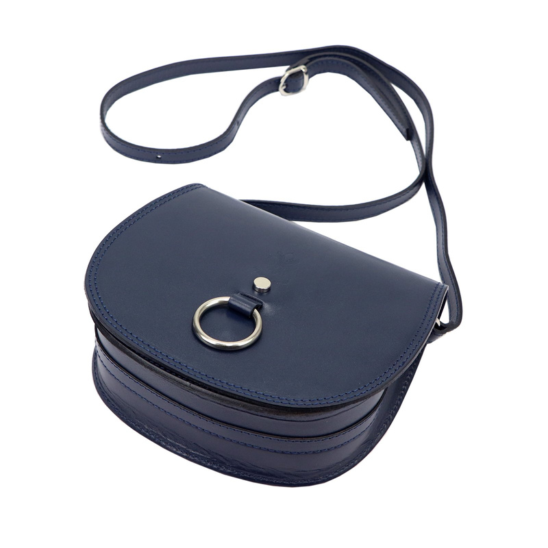 Damska listonoszka skórzana z klapą przez ramię