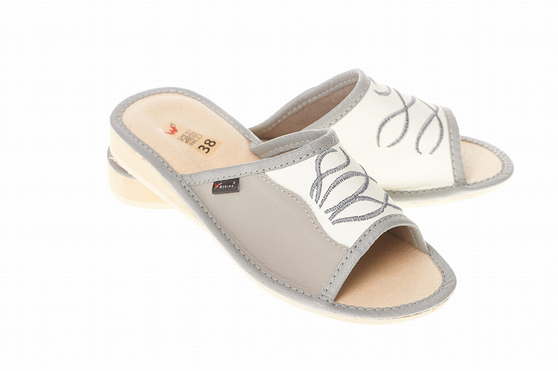 Wójciak Podhale damskie kapcie skóra naturalna domowe laczki otwarty palec