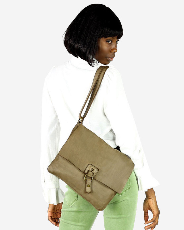 Torebka skórzana listonoszka stylowy minimalizm ala messenger leather bag - MARCO MAZZINI beż taupe