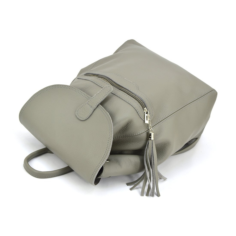 Plecak duży skórzany damski Vera Pelle z frędzelem