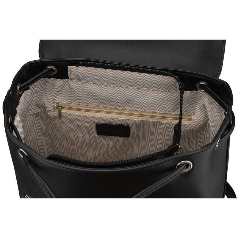 Czarny, niewielki plecak damski ze skóry ekologicznej wyposażony w nóżki ochronne - Rovicky