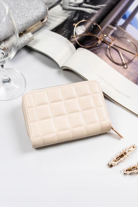 Damska kompaktowa pikowana portmonetka od Rovicky