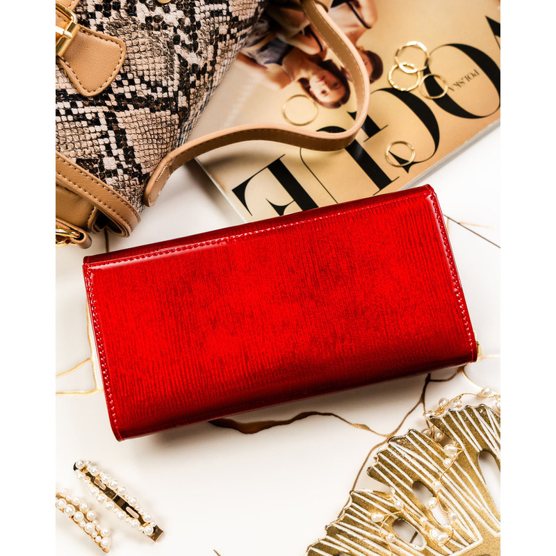 Czerwony portfel damski ze skóry naturalnej zamykany na zatrzask - Peterson