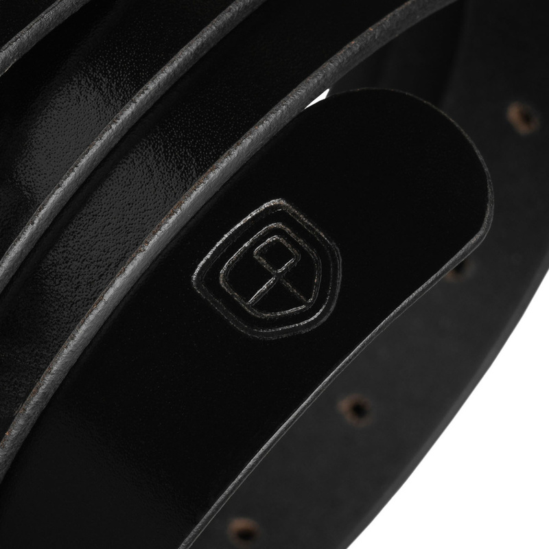 Czarny pasek damski ze skóry naturalnej ze srebrną, klasyczną klamrą - Peterson