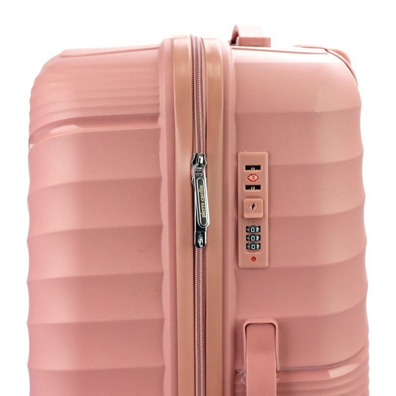 Mocna walizka damska z ABSu Pierre Cardin LEE01 PP02 102 x3 Z