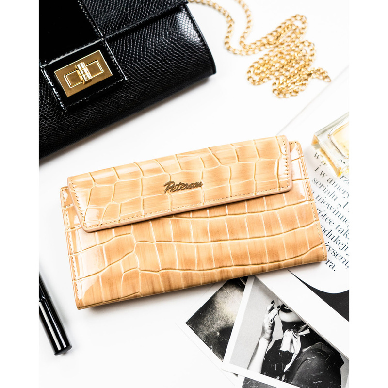 Portfel damski ze skóry ekologicznej w beżowym kolorze z tłoczeniem na wzór skóry krokodyla - Peterson