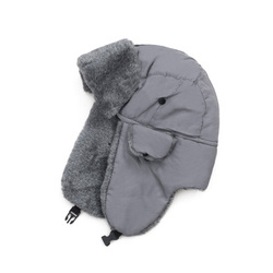 Czapka Chrząszcz Brzmi W Trzcinie