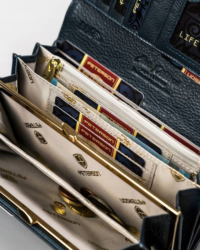 Skórzany damski portfel Peterson PTN 42122-ONBF