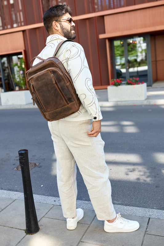 Plecak skórzany na laptopa 15,6 biznesowy duży A4 pojemny brązowy premium Beltimore N09