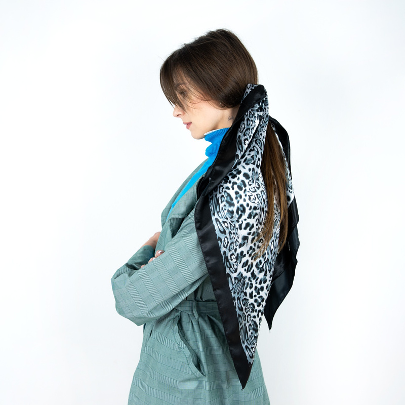 Apaszka Satin Panther M