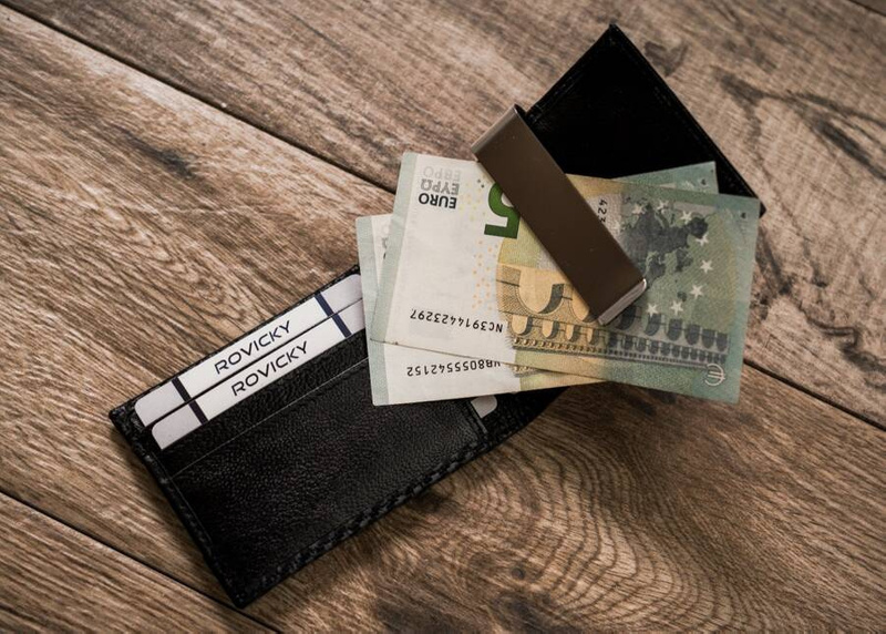 Mała banknotówka męska etui na karty Rovicky RFID