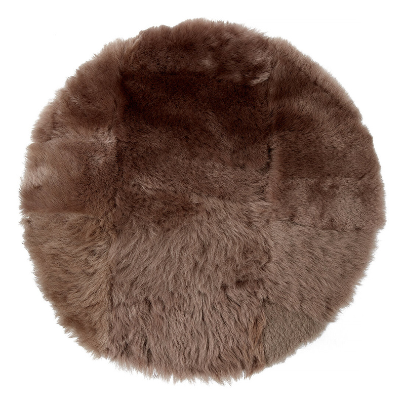 SIEDZISKO ZE SKÓRY OWCZEJ RELUGAN Ø 38 CM