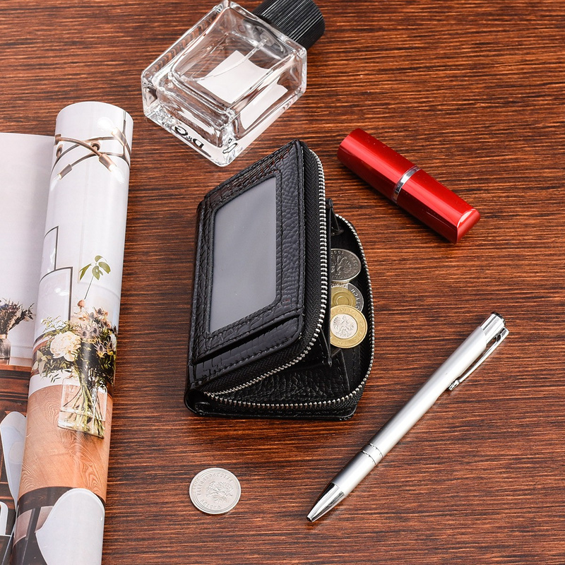 Skórzany portfel damski poziomy mały lakierowany czarny 897