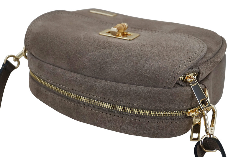 Mała zamszowa listonoszka ze złotym zapięciem - Beżowa ciemna