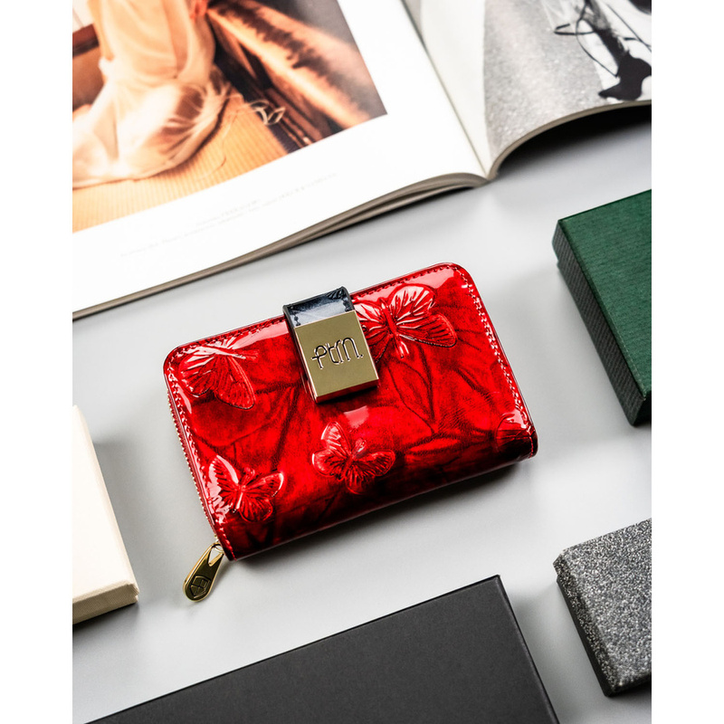 Czerwony portfel damski ze skóry naturalnej wyposażony w system RFID - Peterson