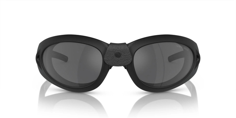 Okulary GIORGIO ARMANI AR8201Q50426G. Okulary przeciwsłoneczne, Kolor czarny. Unisex.