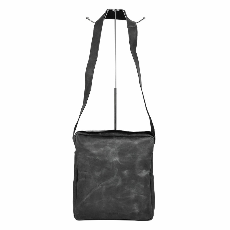 Baleine listonoszka przez ramię skóra naturalna miejska saszetka