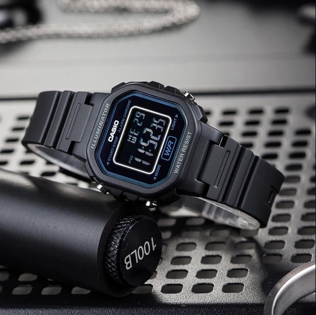 ZEGAREK DZIECIĘCY CASIO LA-20WHS-4A + BOX