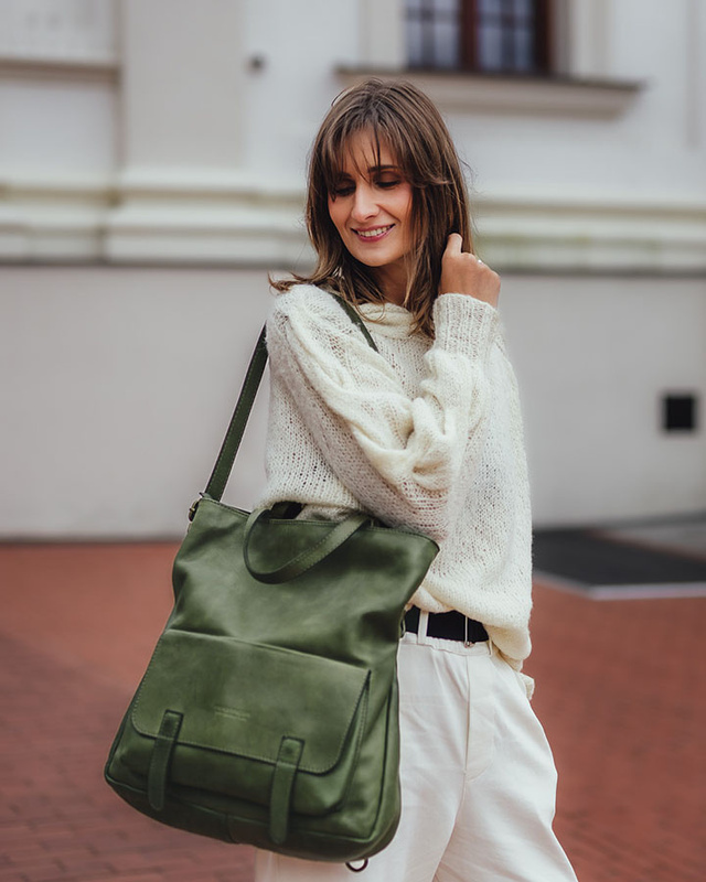 Skórzana torebka plecak z kieszenią z przodu - MARCO MAZZINI zielony