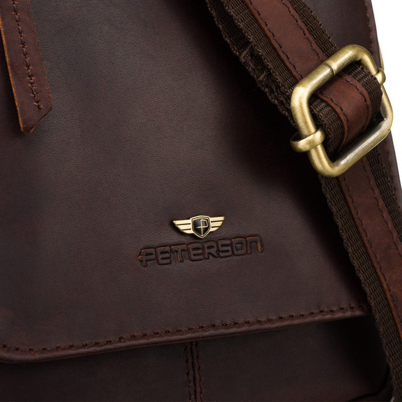 Listonoszka męska ze skóry naturalnej w brązowym kolorze - Peterson