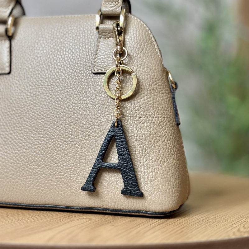 Florence literki brelok do torebki zawieszka do kluczy skóra naturalna