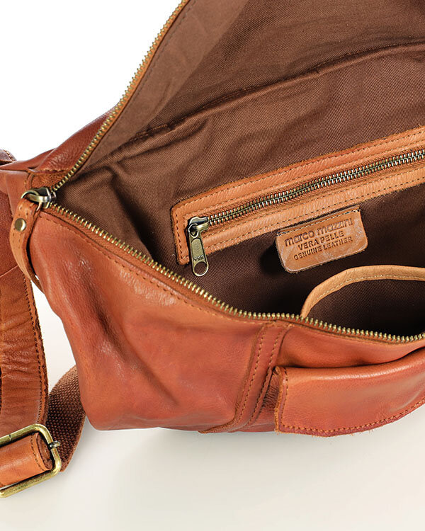 Duża nerka skórzana damska torebka przez ramię z kieszonkami MARCO MAZZINI brąz camel