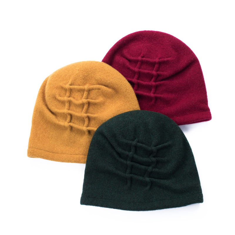 Beret Zima W Neapolu