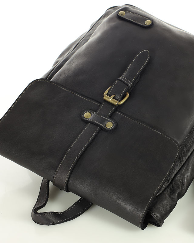 MARCO MAZZINI Miejski plecak skórzany w stylu old look handmade leather czarny