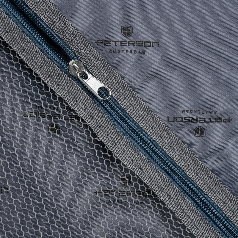 Duża walizka z wytrzymałej tkaniny poliestrowej w czerwono-niebieskim kolorze - Peterson