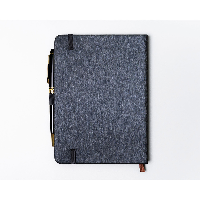 Notes w twardej oprawie w formacie B6 w szarym kolorze,zadrukowany w kropki - Peterson