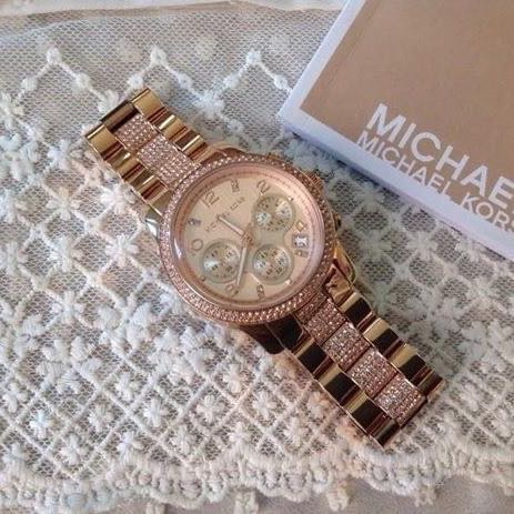 Zegarek MICHAEL KORS MK5827. Kwarcowy, Kolor złoty. Kobieta.