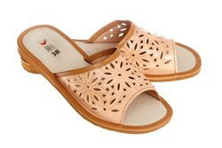 Płaskie otwarte pantofle skórzane klapki wygodne z Podhala pw167