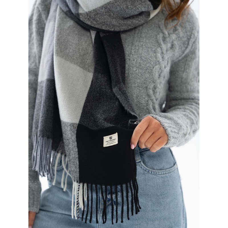 Szalik damski szaro-czarny w kratę - Peterson