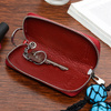 Czerwone etui na klucze skórzane prążki Alessandro S47
