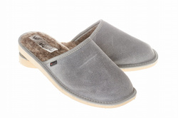 Pantofle męskie Wójciak, klin o wysokości 2,5 cm , najwyższa jakość materiałów. Model 293