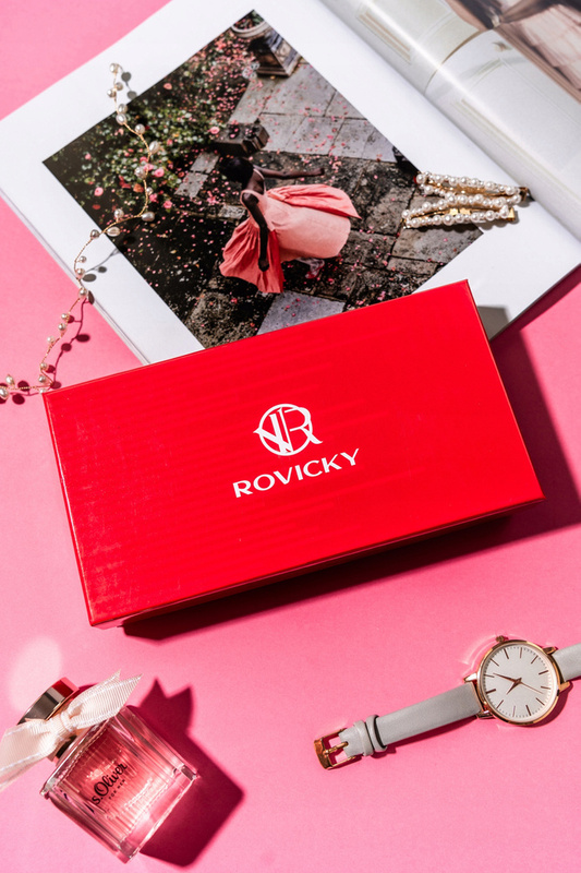 Duży Stylowy portfel damski na zamek od Rovicky