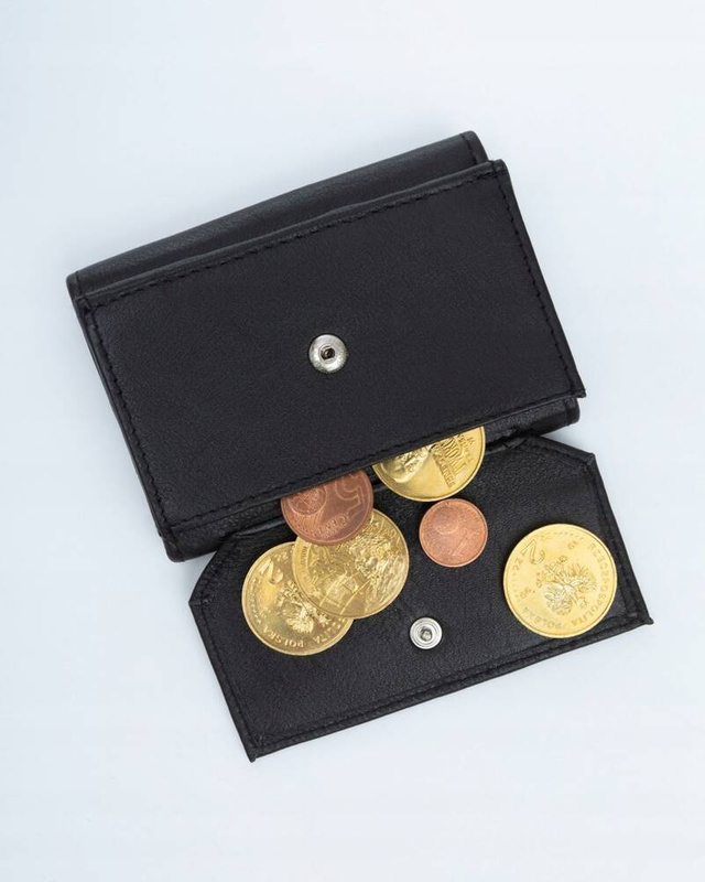 Mały skórzany portfel damski na zatrzask Rovicky