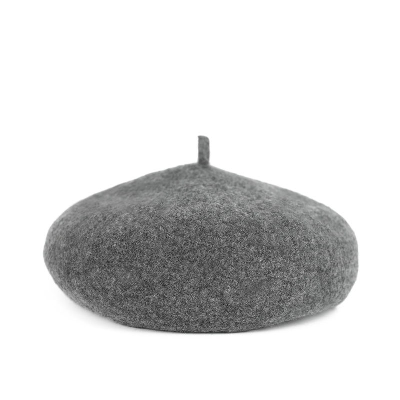 Beret Miłość W Paryżu