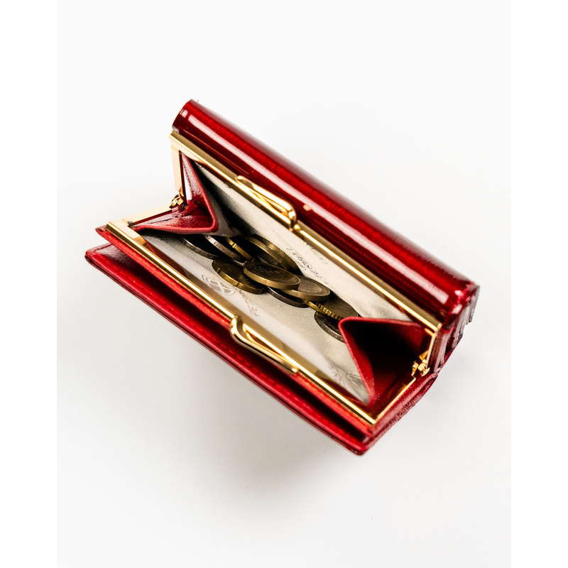 Portfel damski z lakierowanej skóry naturalnej w czerwonym kolorze - Peterson