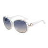 Okulary GUESS GO00010-5821W. Okulary przeciwsłoneczne, Kolor biały. Kobieta.