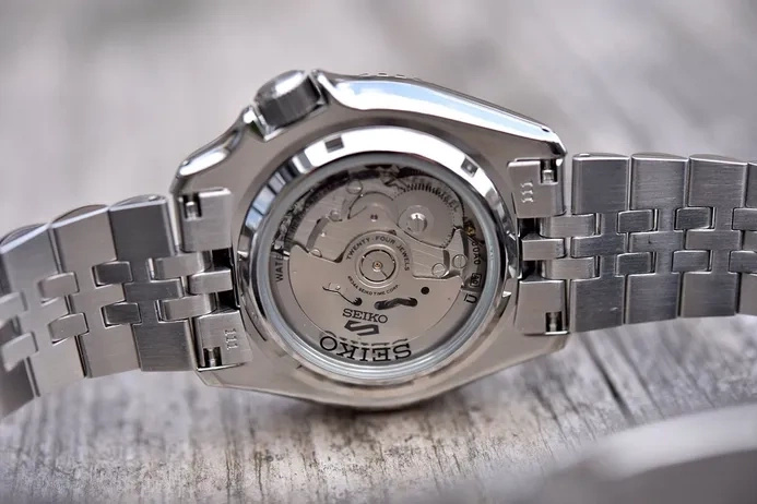 ZEGAREK MĘSKI SEIKO 5 SPORTS SSK033K1 + BOX