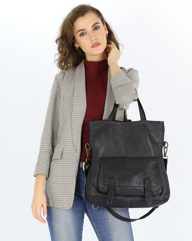 Skórzana torebka plecak z kieszenią z przodu - MARCO MAZZINI czarny