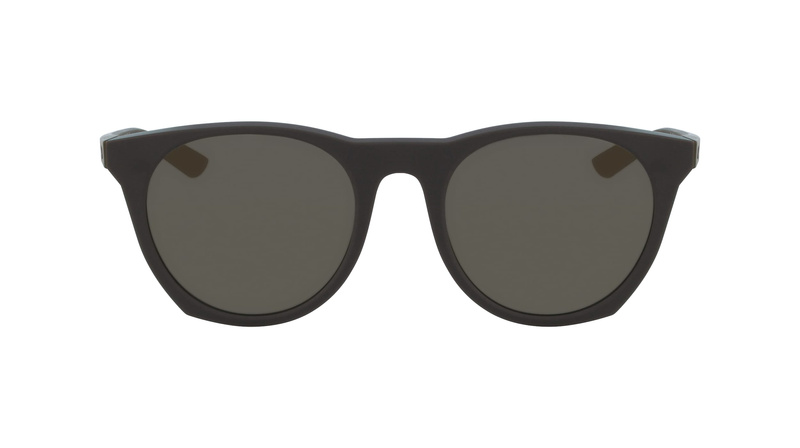 Okulary NIKE ESSENTIALHO. Okulary przeciwsłoneczne, Kolor brązowy. Mężczyzna.