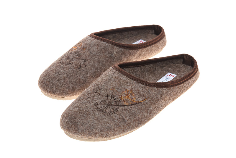 Wójciak Podhale Bambosze materiał filc 100% domowe kapcie zabudowane